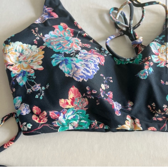 NWT O’Neill 2 piece bikini set Stella floral set charcoal small - Picture 2 of 5